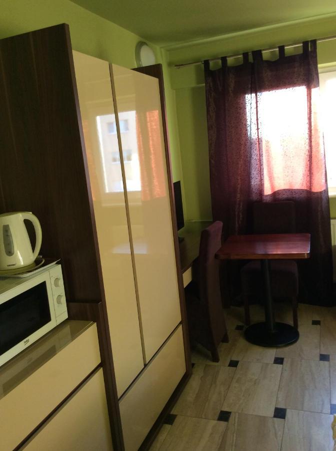 Mika Rooms Raclawicka 144 & Wislicka 3 Studio - Adults Only وارسو المظهر الخارجي الصورة