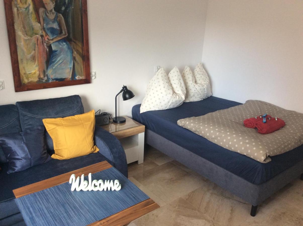 Mika Rooms Raclawicka 144 & Wislicka 3 Studio - Adults Only وارسو المظهر الخارجي الصورة