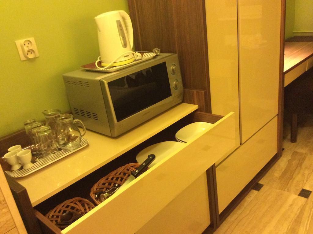 Mika Rooms Raclawicka 144 & Wislicka 3 Studio - Adults Only وارسو المظهر الخارجي الصورة